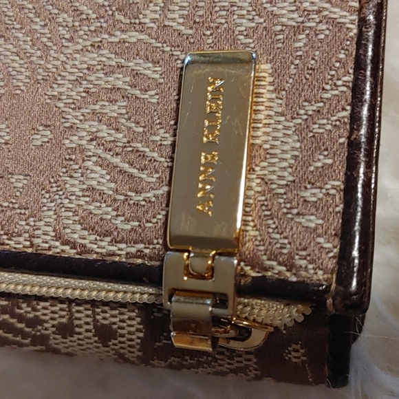 🍁Anne Klein Animal print Lion wallet - Picture 7 of 7